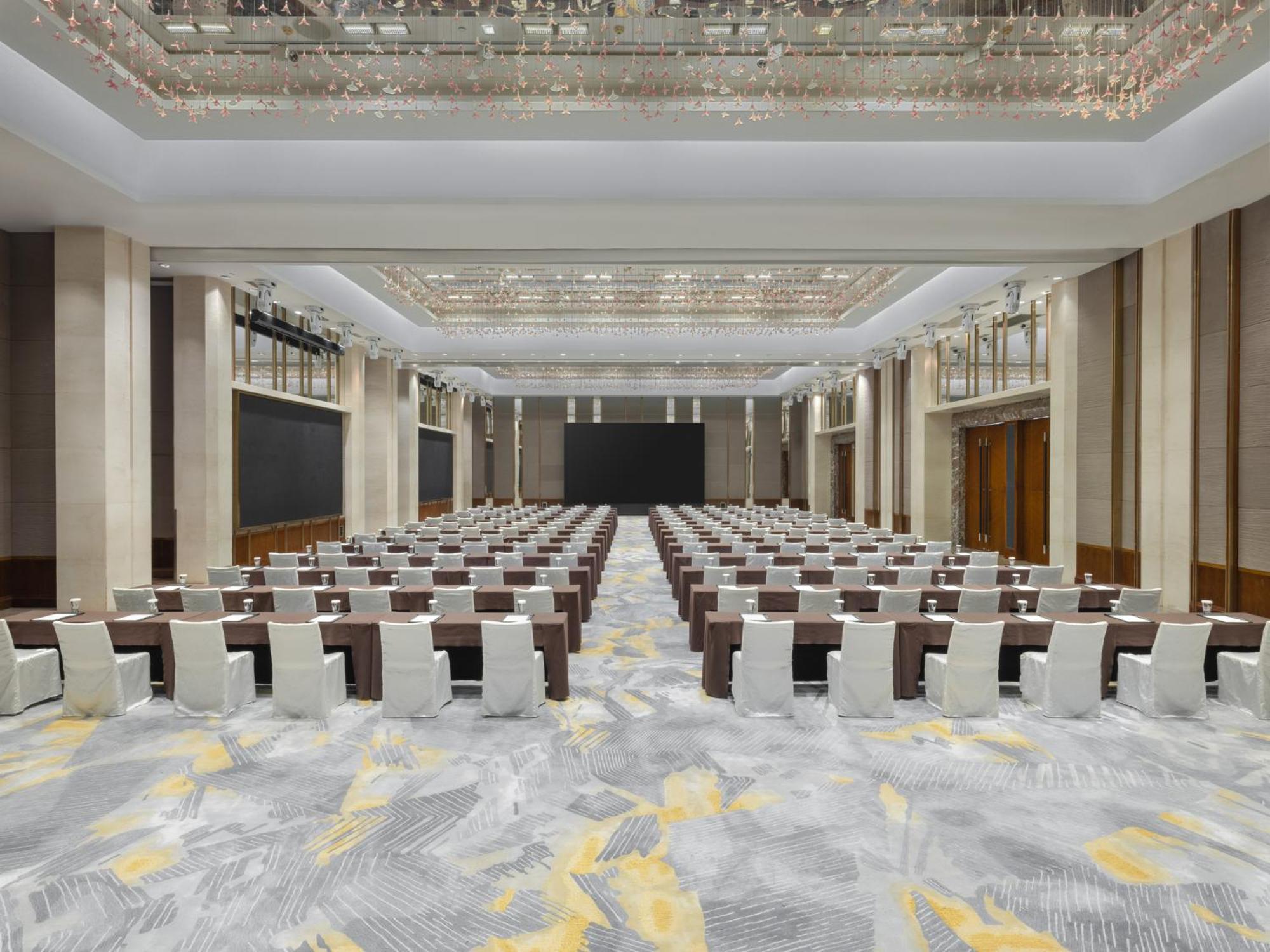 Sheraton Guangzhou Hotel Экстерьер фото