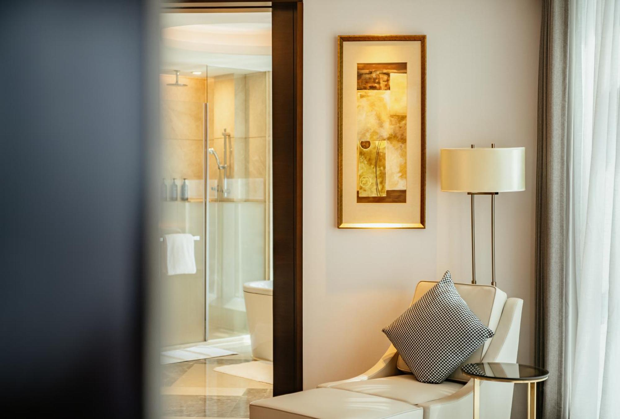 Sheraton Guangzhou Hotel Экстерьер фото